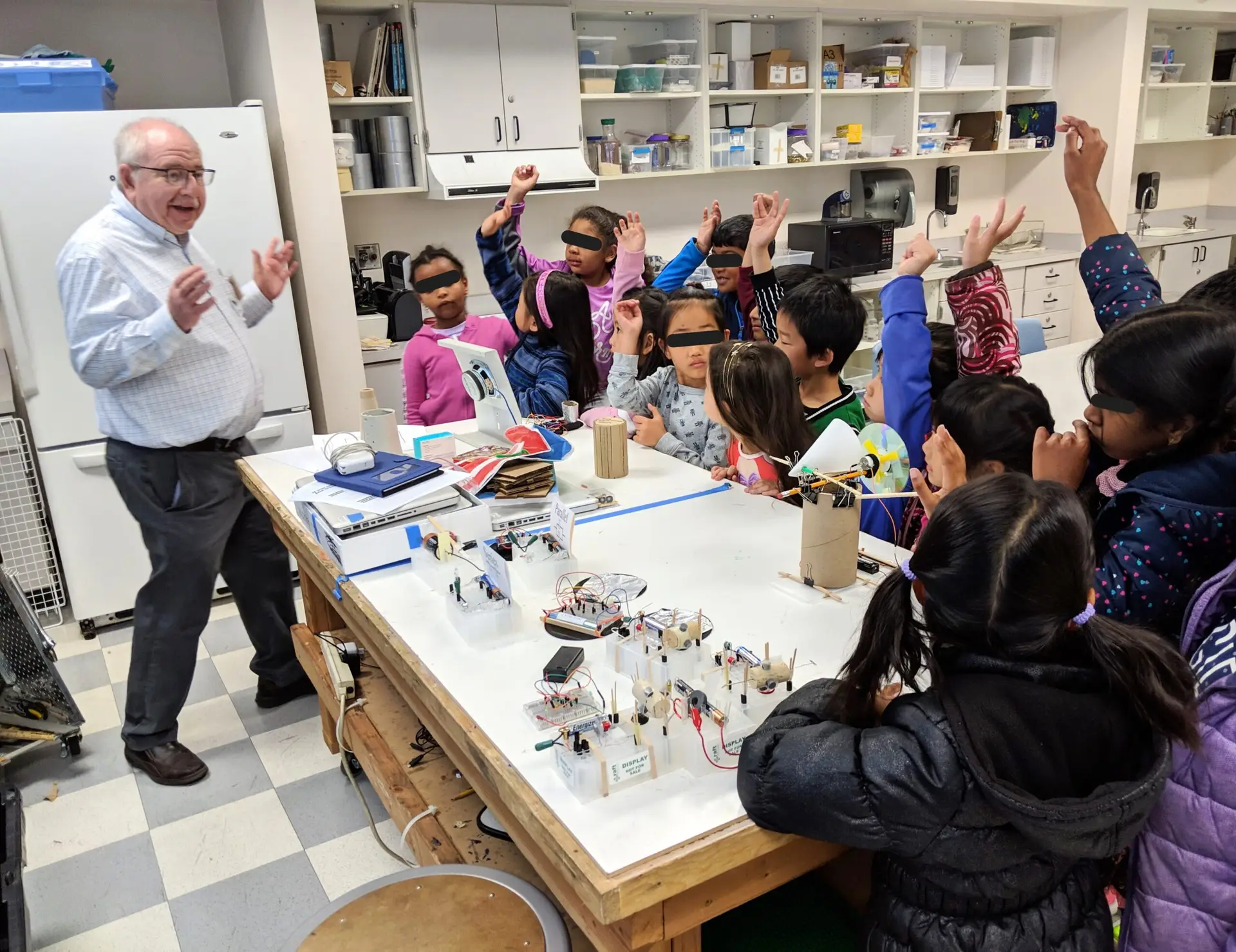 IMG_20190325_091531 Jeffrey Fox leads 1st graders through an Electric Motor Activity