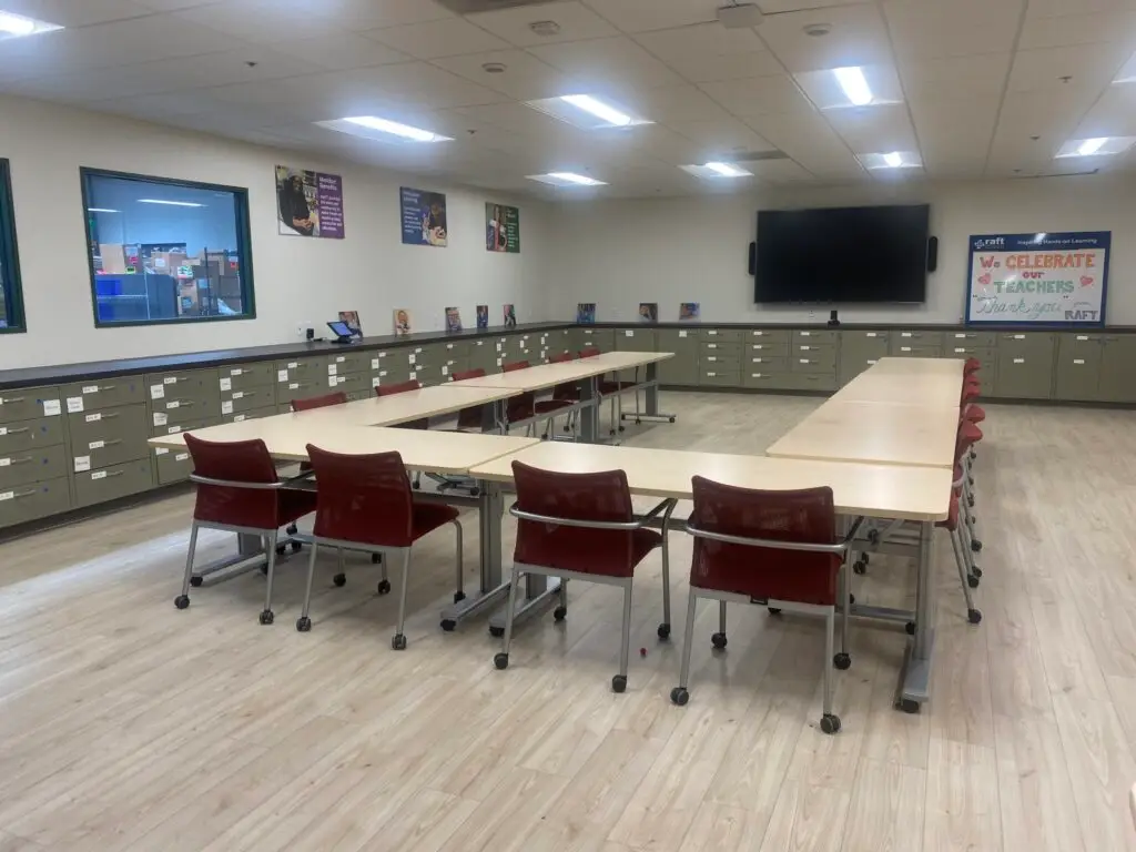 U-shaped seating arrangement